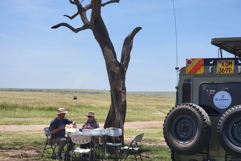 Nairobi: Maasai Mara Safari mit Übernachtung und KulturbesuchNairobi: Maasai Mara Übernachtungs-Safari mit Kulturbesuch
