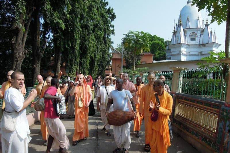 From Kolkata: Bishnupur and Mayapur 5-Day Guided Tour