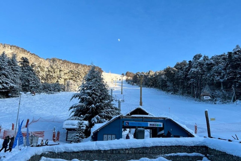 Bariloche: Skiing or Snowboarding Lesson on Cerro Bayo + Transfer and Equipment So, here's what's included: shuttle, guide, gear, plus a 2-hour shared ski lesson.