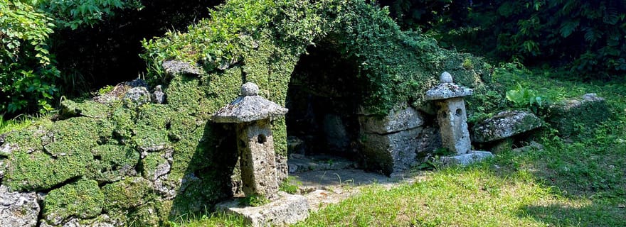 Okinawa : Randonnée spirituelle dans la région de Nanjo Ozato et randonnée à Utaki