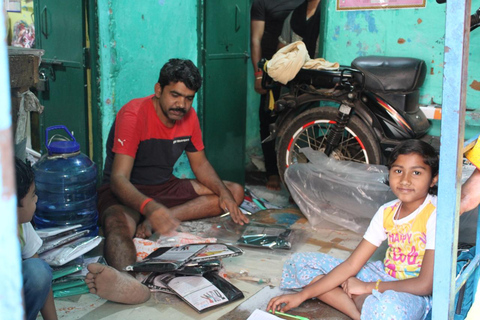 New Delhi: Sanjay Colony Slum & Old Delhi Street Food Tour