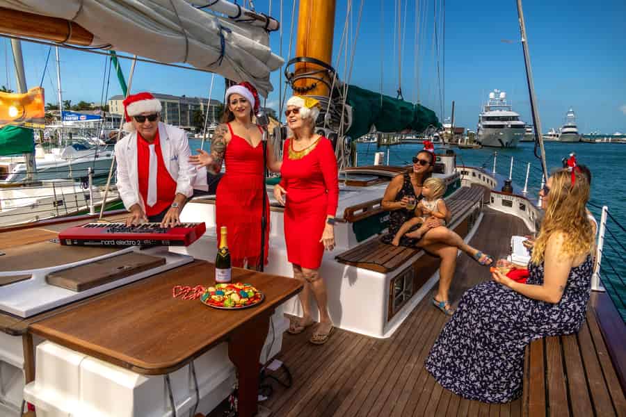 Key West: Live Christmas Holiday Music Cruise mit heißem Kakao. Foto: GetYourGuide