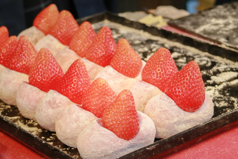 Tokyo Traditional local seafood Market Tsukiji Guided Tour