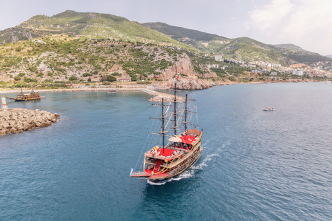Alanya: romantic and party Boat with Lunch Drinks,Transfers Alanya: PirateBoat Trip Lunch Swimming Breaks (No transfer)