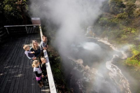 Rotorua: 'Off The Beaten Track' Geothermal Day Tour
