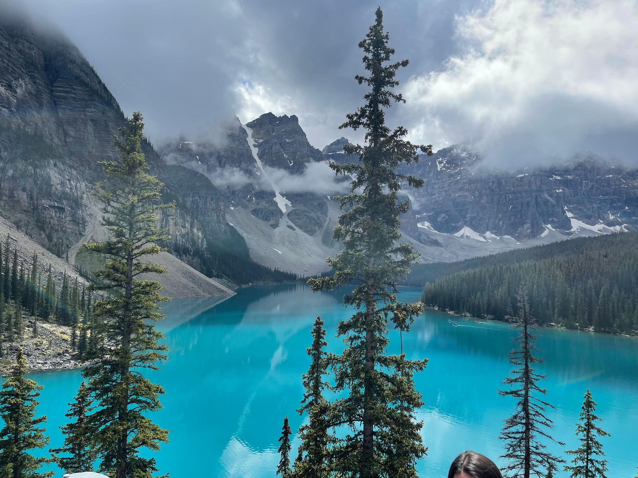 Banff: Tagestour zum Lake Moraine, Lake Louise, Emerald Lake, zur Naturbrücke und zum Canyon