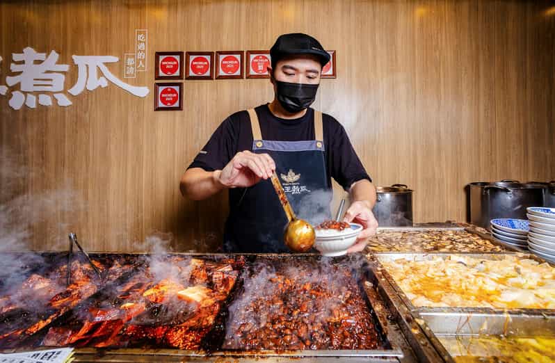 Taipei Tastes Food Tour with 12+ Tastings