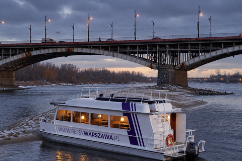 Warsaw: Heated Private Cruise - Food & Unlimited Mulled Wine