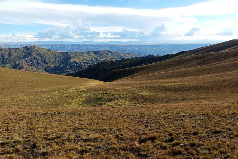 Exploring the Alaxpacha Viewpoint and the Valley of Souls