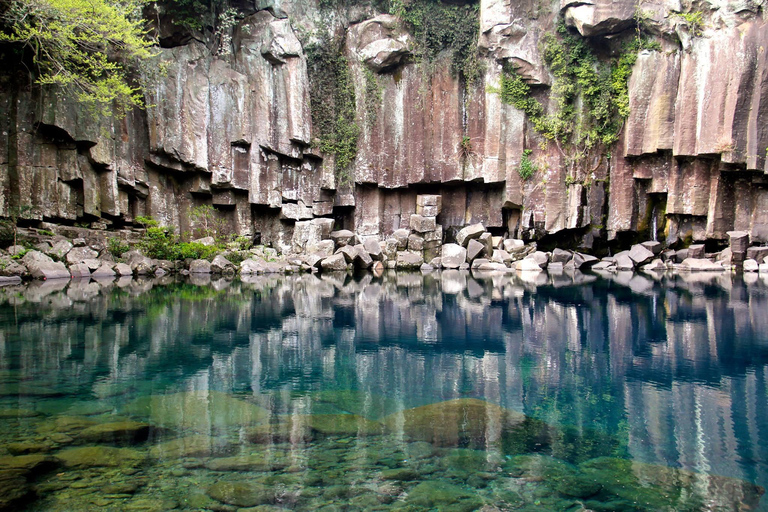 Jeju: Customized Private Car Charter for Your Own Tour