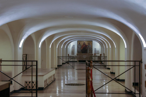 Rome: St. Peter’s Basilica & Underground Tombs Tour Group Tour in French