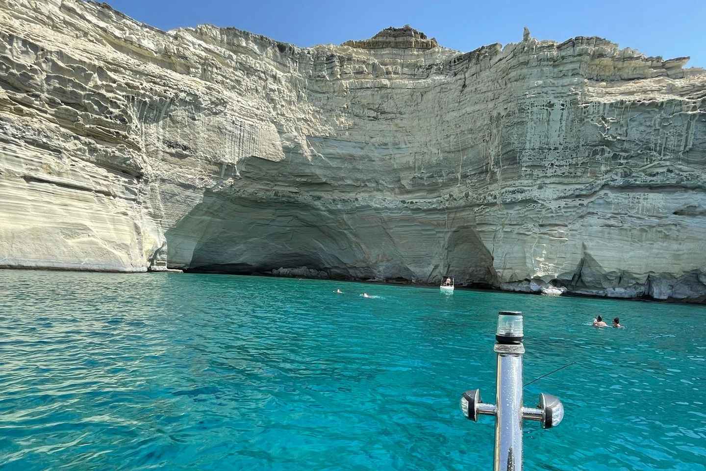 미로스 발견: 반나절 보트 투어 모험