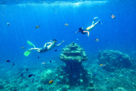 Amed: Private Traditional Boat Snorkeling Underwater Temple