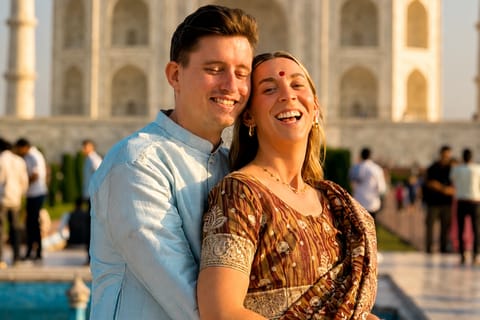 Agra: Taj Mahal Guided Tour with Skip the Line Tickets