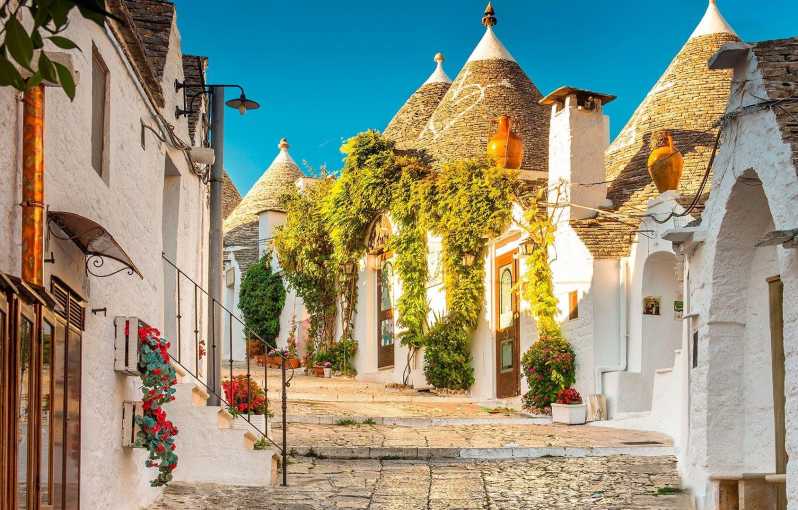 Alberobello: Walking Guided Tour of the City of the Trulli