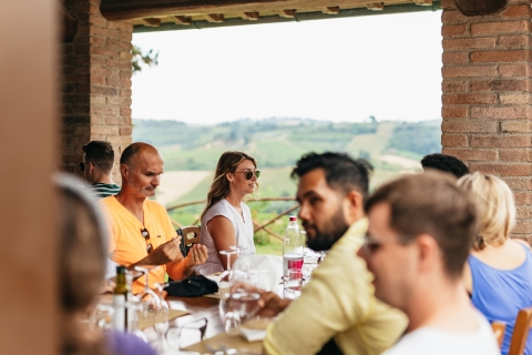 Ab Florenz: Tour in die Toskana mit Lunch im Weingut ChiantiGruppenreise mit Mittagessen und Wein auf Englisch