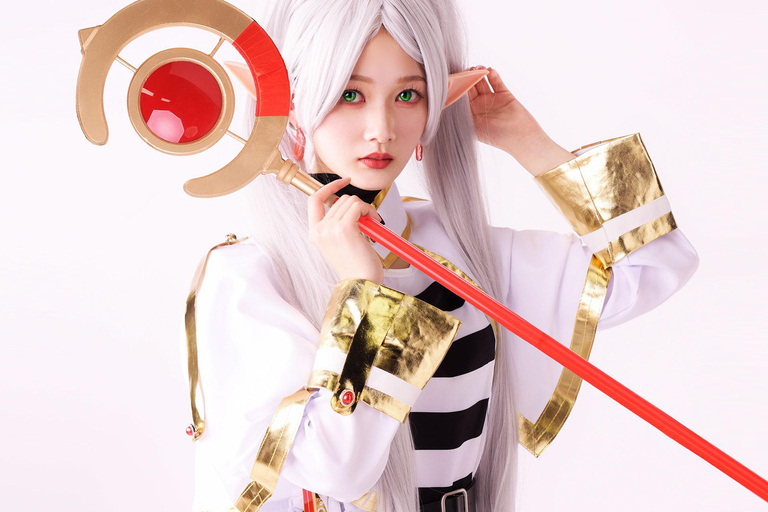 Osaka: Anime Character Cosplay Photoshoot