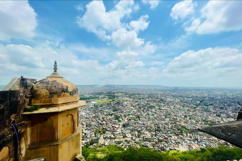 Jaipur: Antiguo y Nuevo Jaipur Tour de la ciudad de día completo en coche+guía