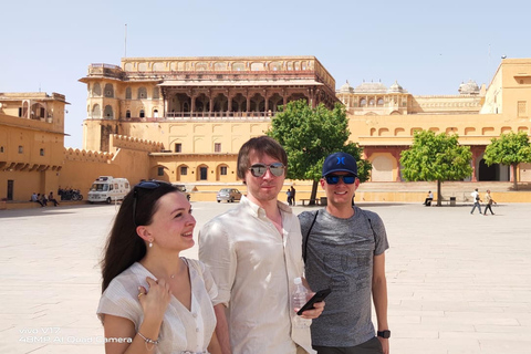 Desde Jaipur: Excursión privada de 4 días a Jaipur y Agra con final en DelhiCoche Sedán Privado