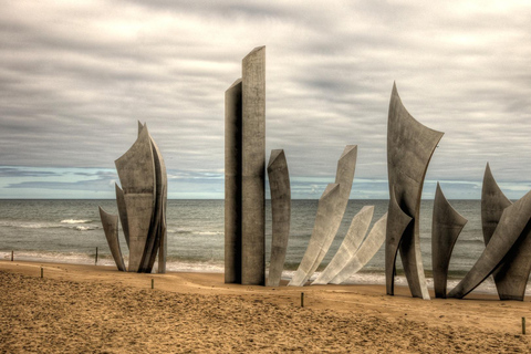 Parijs: Dagtrip Mont Saint-Michel en Omaha Beachmet St Michels abdij ticket