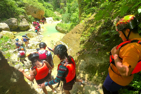 Cebu: Kawasan Falls Canyoneering & Zipline Experience