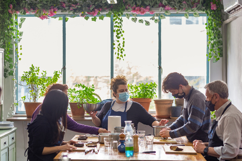 Atenas: Visita al Mercado y Clase de Cocina con VinoAtenas: Clase de cocina de 4 horas con visita al mercado