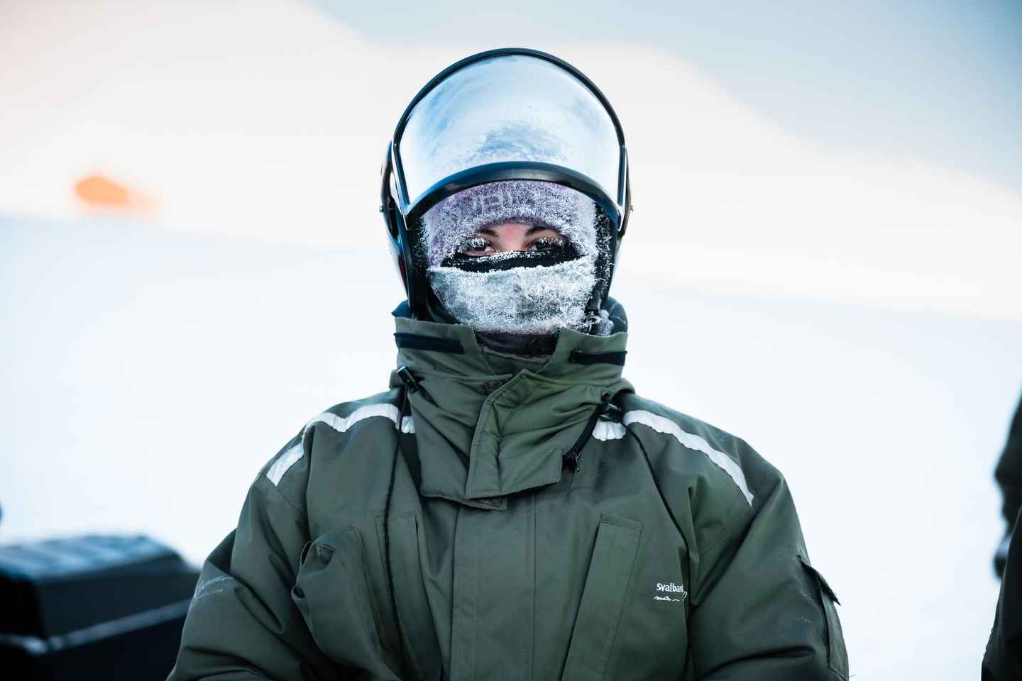 Longyearbyen: Snowmobile Tour to Barentsburg with Lunch