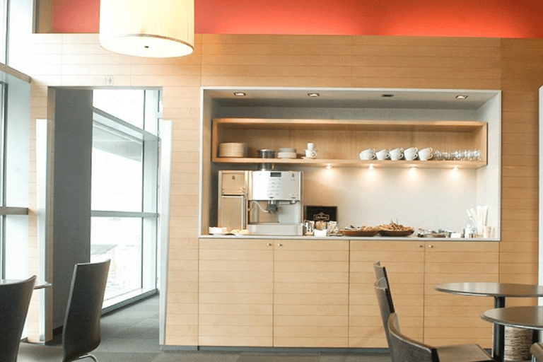 Tel Aviv: Ben Gurion International Airport Dan Lounge Access T3 International Departure: Dan Lounge C