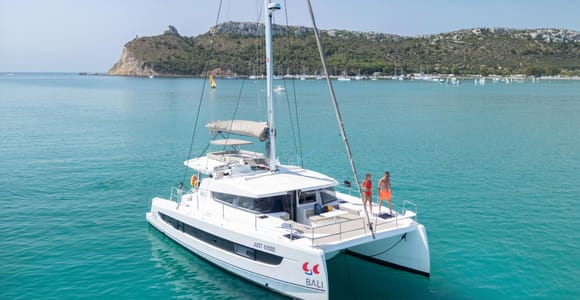 Cagliari: Catamaran Tour to the Gulf of the Angels