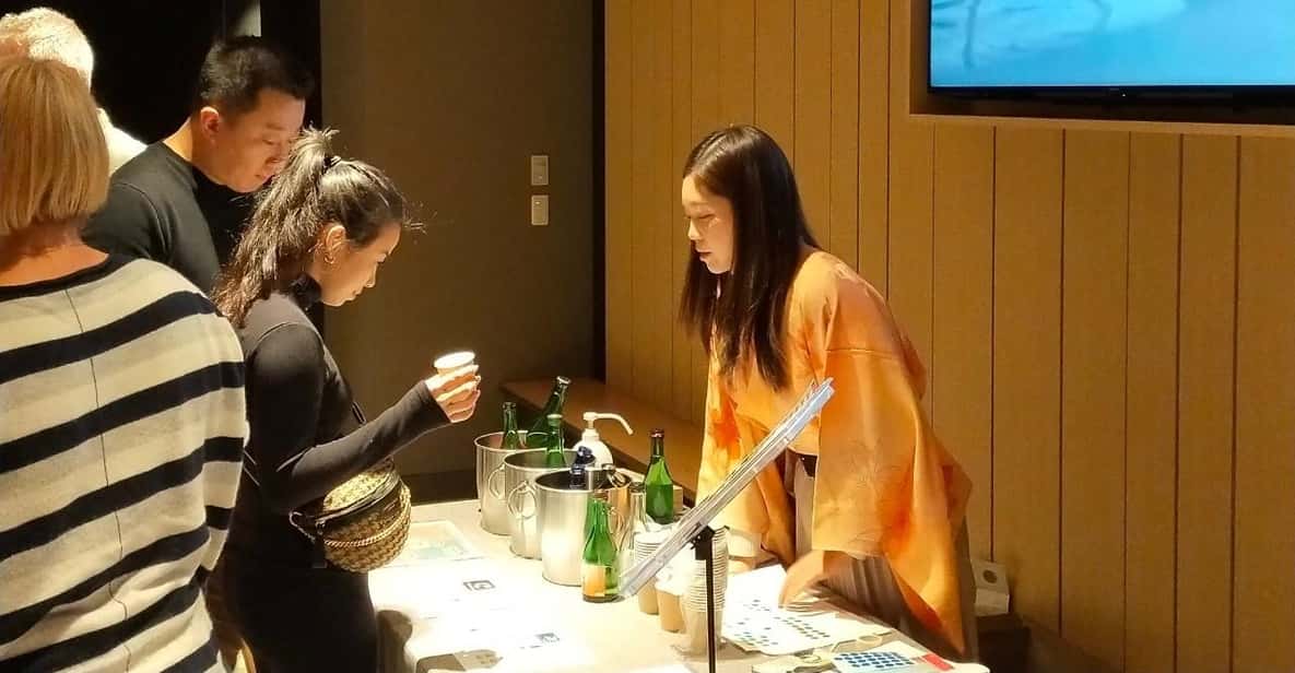 도쿄 사케 소믈리에와 함께하는 다양한 사케 시음 체험 | GetYourGuide