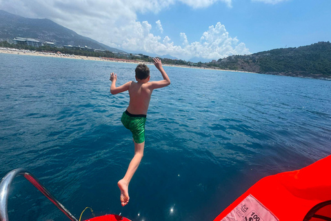 Antalya: Family Pirate Boat Cruise with Lunch & Drinks