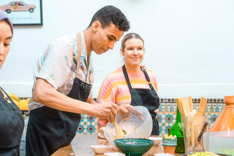 Matlagningskurs i marockansk mat med en lokal kock i Marrakech
