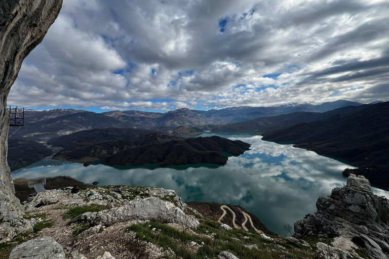 From Tirana: Bovilla Lake &amp; Gamti Mountain Hiking/SwimmingFrom Tirana: Bovilla Lake &amp; Gamti Mountain Hiking Adventure