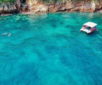-Acapulco: Beach Break Experience with Snorkeling and Lunch