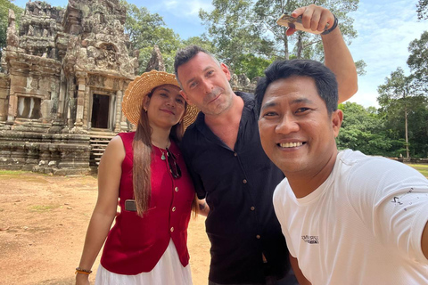 Phnom Pehn - Oudong Mountain & Siem Reap Taxi Transfer