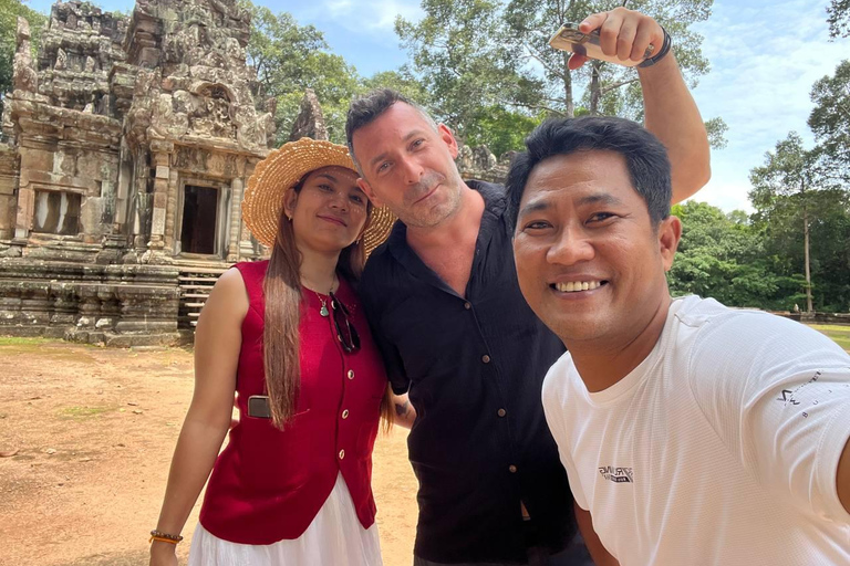 Phnom Pehn - Oudong Mountain & Siem Reap Taxi Transfer