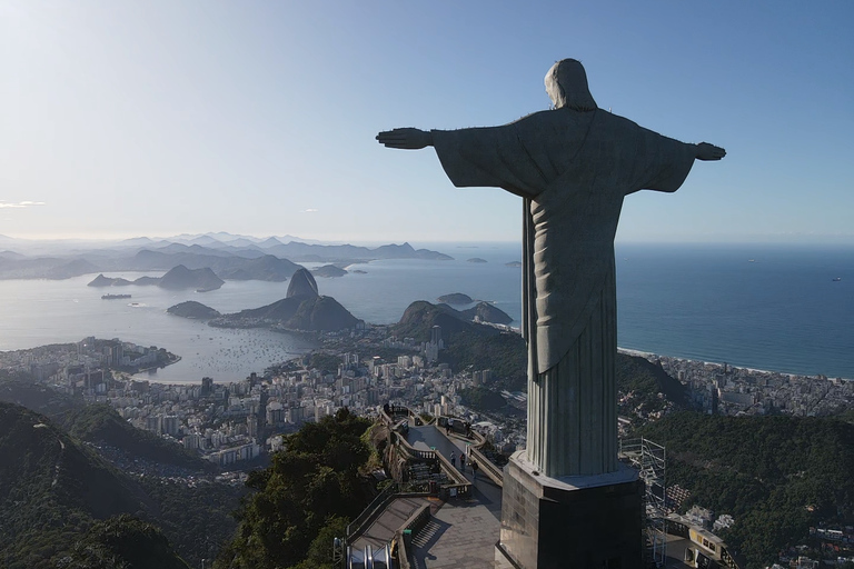 GIG/SDU Flughafentransfer zum Hotel oder Rückfahrt vom HotelFlughafentransfer nach Copacabana oder Ipanema