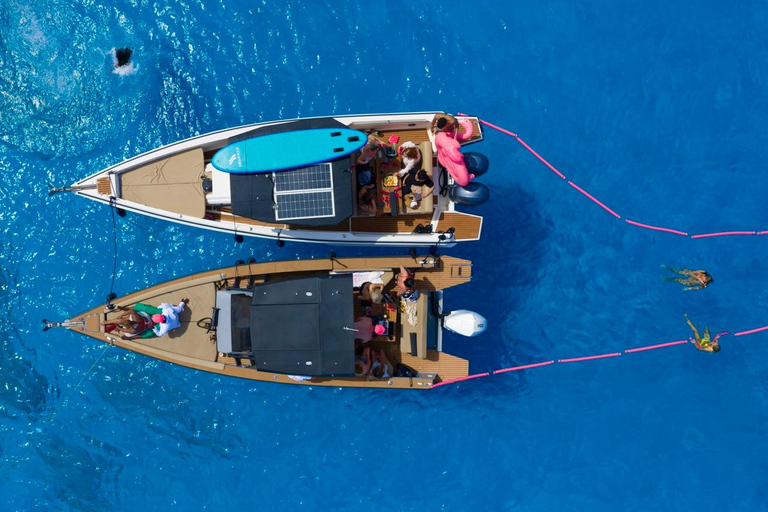 Ayia Napa/Protaras: Yacht Tour to Turtle Bay and Blue Lagoon Transfer from Ayia Napa or Protaras (included)