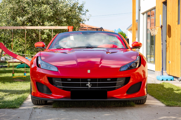 Bucarest: Esperienza di guida Ferrari - LUNGA 45min