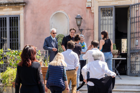 Catania: Cooking class set in a sea front historic villa