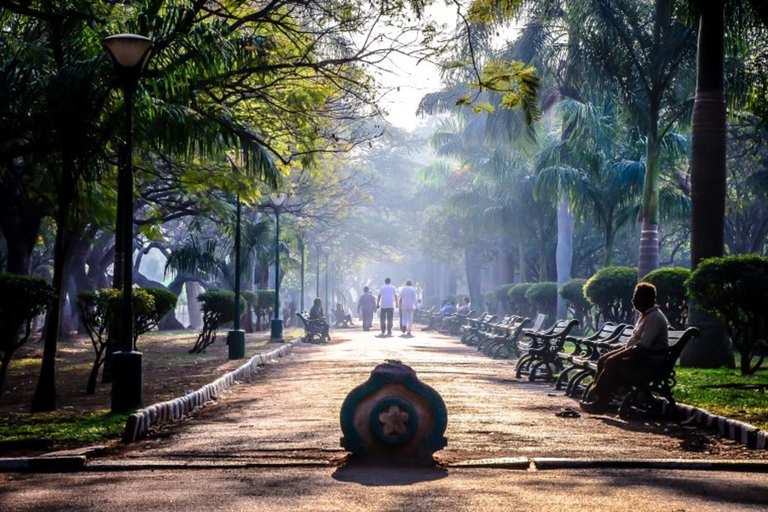 Carro e motorista particulares Excursão de Bangalore a Bannerghatta