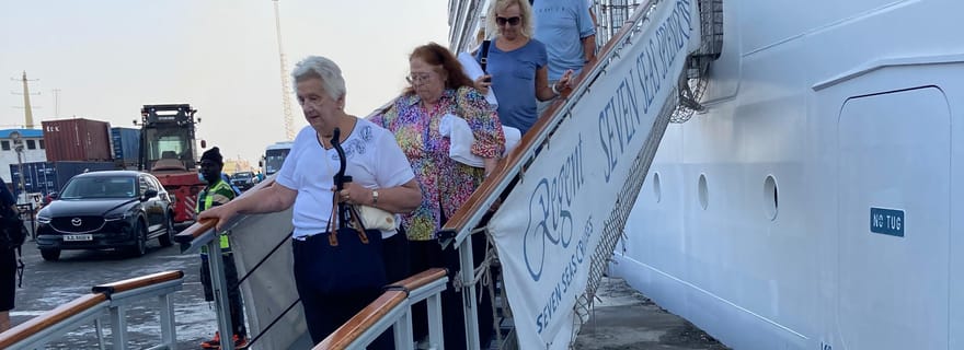 Banjul : point culminant avec pause café et piscine aux crocodiles
