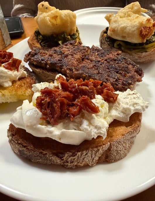 Mailand: Versteckte Navigli Foodtour – Geschichte & Kunst Mailand: Versteckte ...