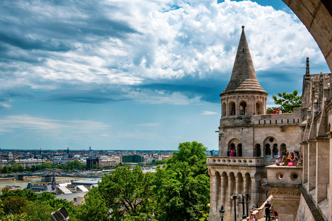 Buda Castle Hill Tour: Fisherman’s Bastion & Matthias Church Buda Castle Hill Tour German