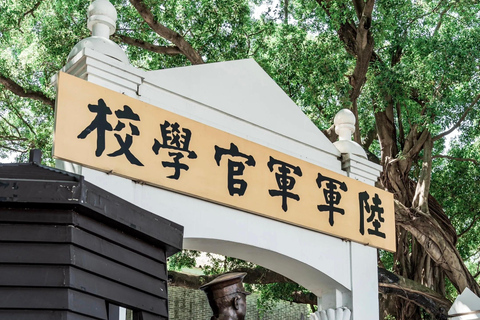 A Tour Through Modern History of Guangzhou Tour in English/German