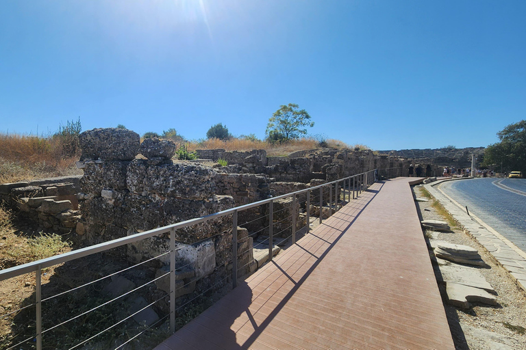 Small Group Ancient Side Walking Tour with Temple of Apollo