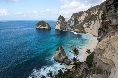 Bali: Nusa Penida 2-Day Trip with Accommodation &amp; Meals