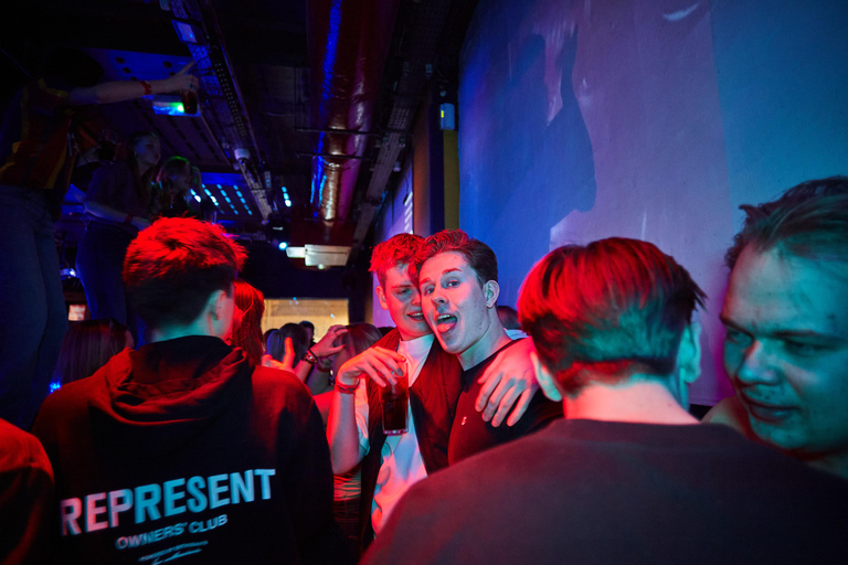 Lyon: Riviera Bar Crawl Party with Free Shots and Vip Entry