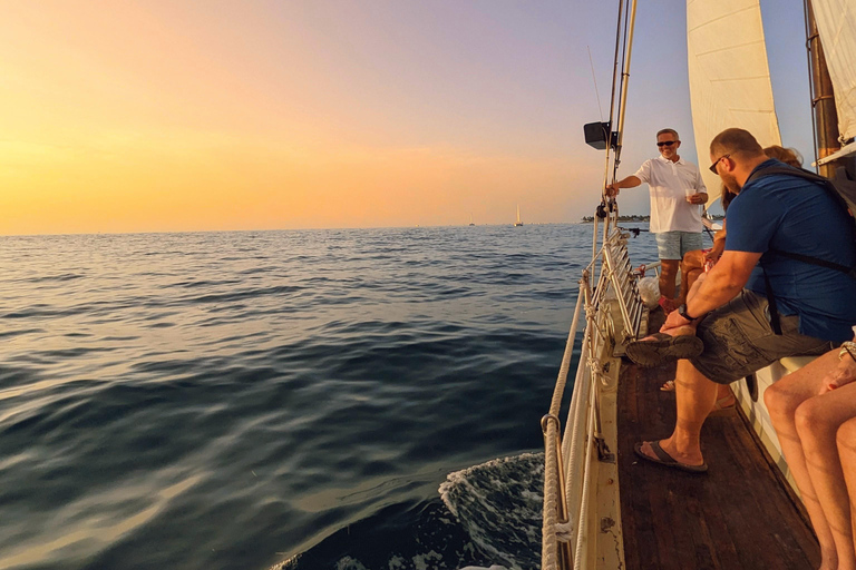 Key West: Vela Windjammer Champagne al tramontoKey West: Windjammer Champagne Sunset Sail