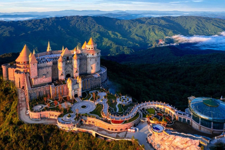 Da Nang: Ba Na Hills with Golden Hand Bridge Day Trip